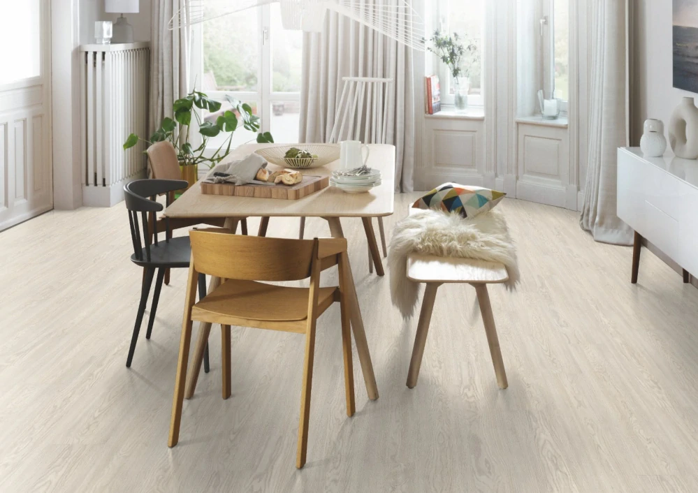 Laminátová plovoucí podlaha FLOORCLIC Country AQ FV 82062 Dub Soria bílý
