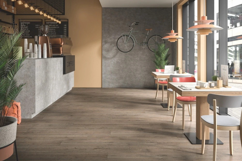 Laminátová plovoucí podlaha FLOORCLIC Country AQ LARGE FV 82192 Dub Turin tmavý